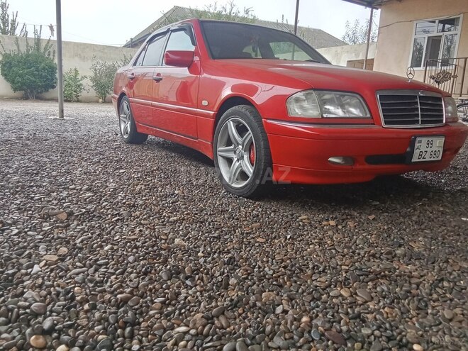 Mercedes E 240 1998, 123,450 km - 2.4 л - Salyan