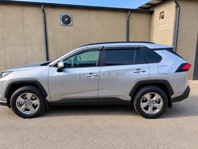 Toyota RAV4 2023, 17,000 km - 2.5 l - Bakı