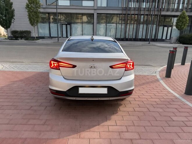 Hyundai Elantra 2019, 142,000 km - 2.0 л - Bakı