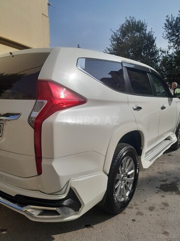 Mitsubishi  2018, 59,855 km - 3.0 l - Bakı
