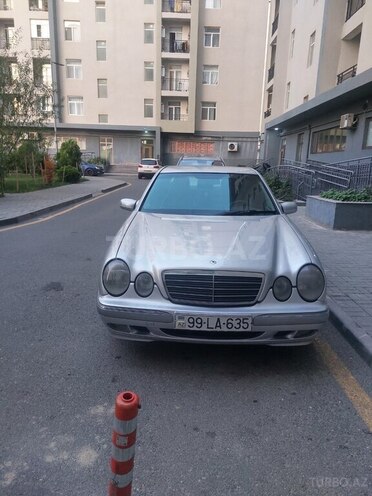Mercedes E 220 2000, 405,659 km - 2.2 л - Bakı