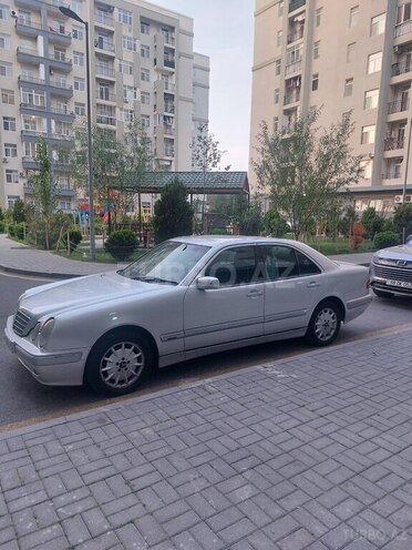 Mercedes E 220 2000, 405,659 km - 2.2 л - Bakı