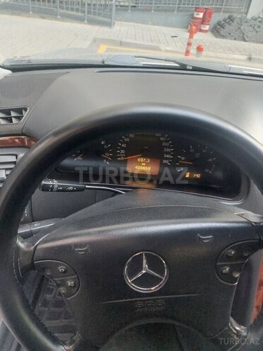 Mercedes E 220 2000, 405,659 km - 2.2 л - Bakı