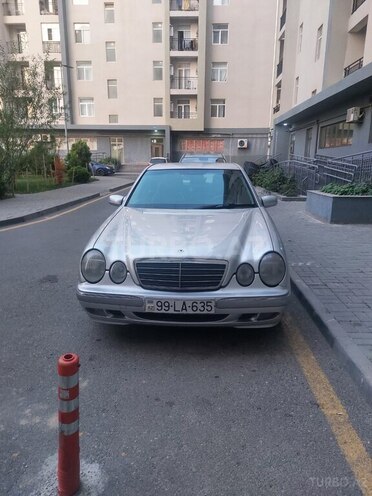 Mercedes E 220 2000, 405,659 km - 2.2 л - Bakı