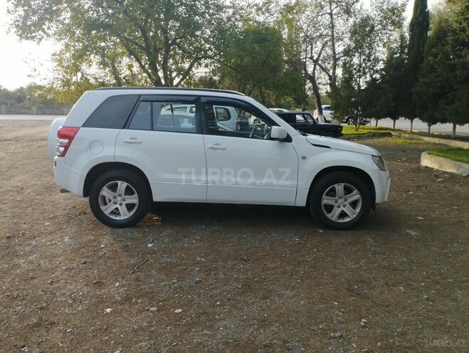 Suzuki Grand Vitara 2008, 428,806 km - 2.0 l - Salyan