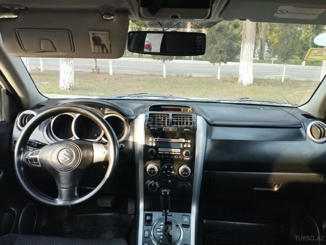 Suzuki Grand Vitara 2008, 428,806 km - 2.0 l - Salyan