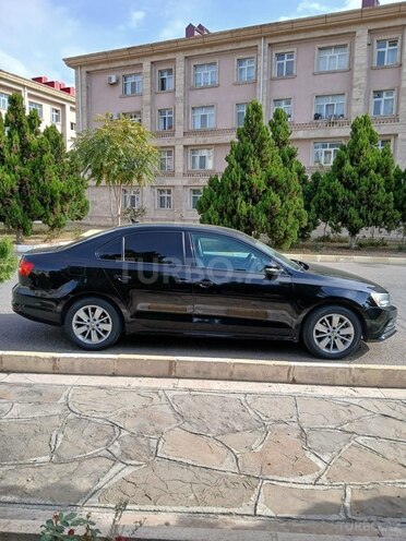 Volkswagen Jetta 2015, 125,358 km - 2.0 l - Naxçıvan