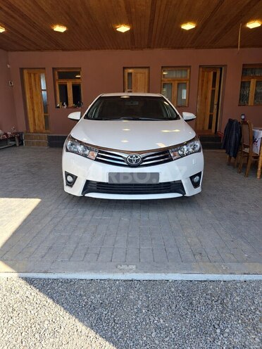 Toyota Corolla 2014, 193,452 km - 1.6 l - Bakı