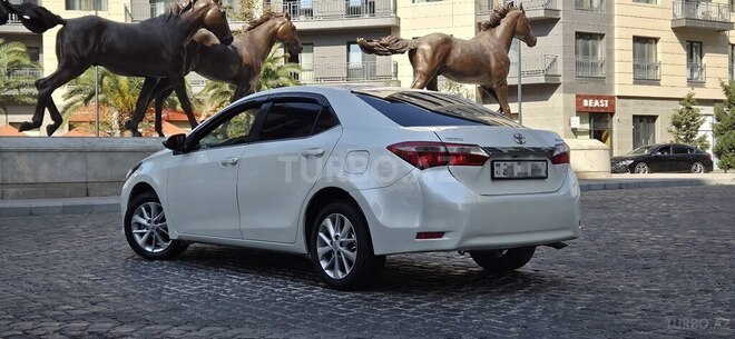 Toyota Corolla 2014, 193,452 km - 1.6 l - Bakı