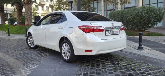 Toyota Corolla 2014, 193,452 km - 1.6 l - Bakı