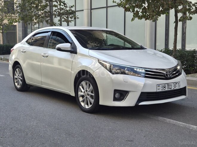 Toyota Corolla 2014, 193,452 km - 1.6 l - Bakı