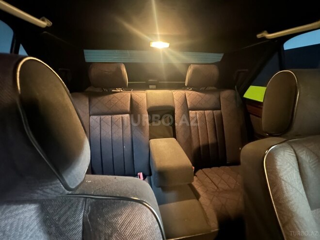 Mercedes E 220 1995, 415,000 km - 2.2 l - Bakı