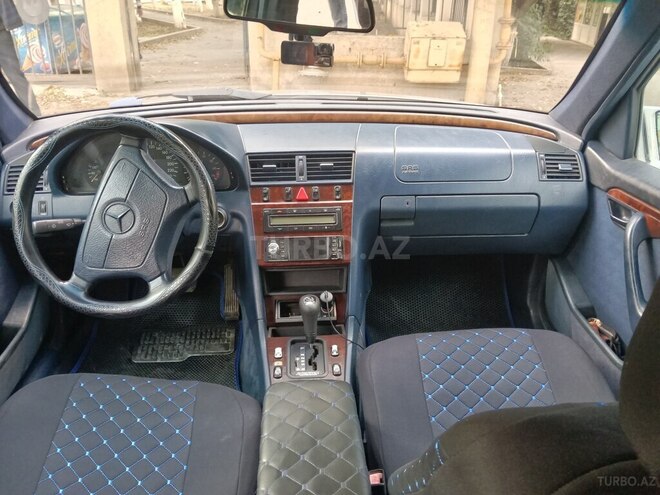 Mercedes C 180 1996, 352,500 km - 1.8 л - Bakı