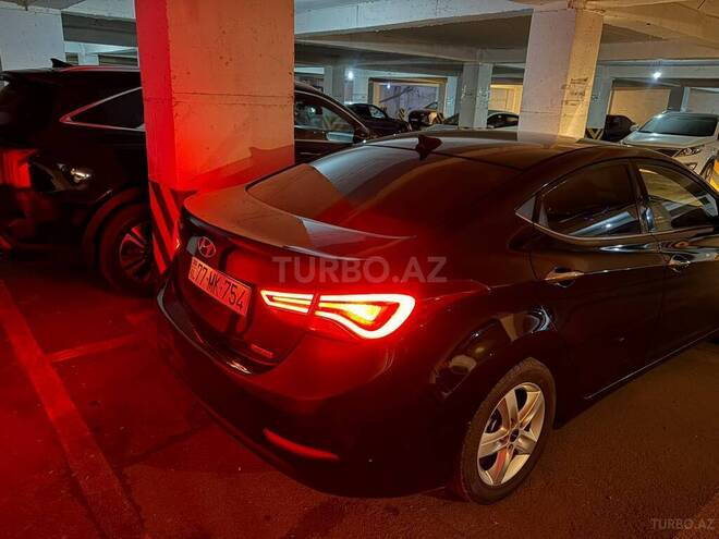 Hyundai Elantra 2015, 207,060 km - 1.8 л - Bakı