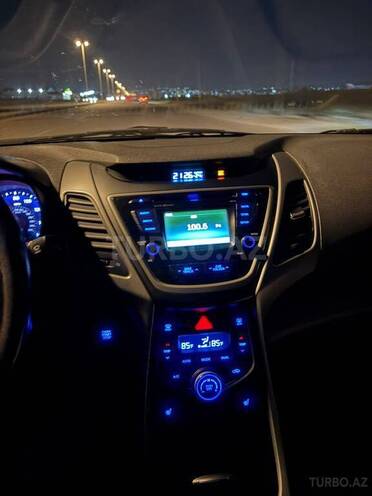 Hyundai Elantra 2015, 207,060 km - 1.8 л - Bakı