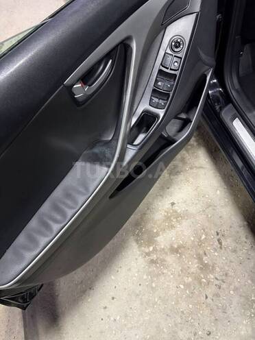 Hyundai Elantra 2015, 207,060 km - 1.8 л - Bakı