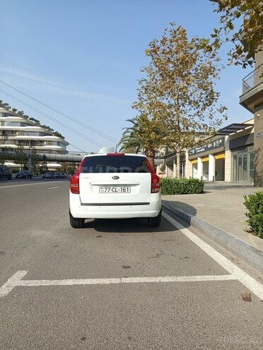 Kia  2011, 252,596 km - 2.0 l - Bakı
