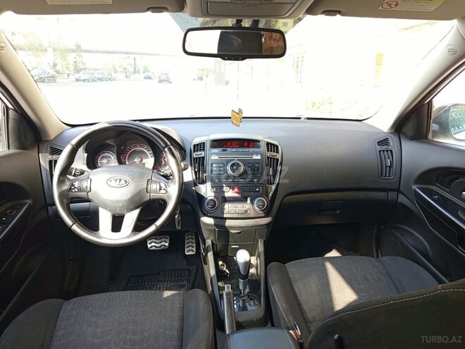 Kia  2011, 252,596 km - 2.0 l - Bakı