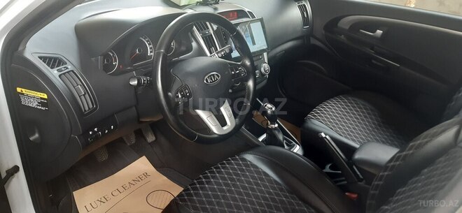 Kia  2011, 244,000 km - 1.6 l - Bakı
