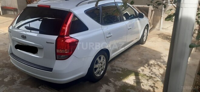 Kia  2011, 244,000 km - 1.6 l - Bakı