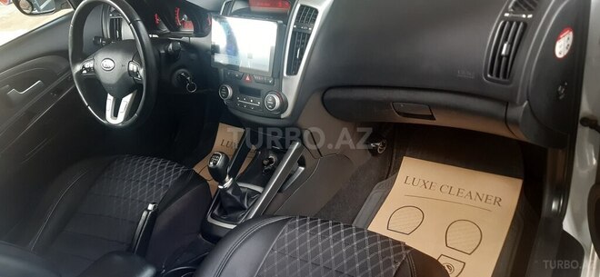 Kia  2011, 244,000 km - 1.6 l - Bakı