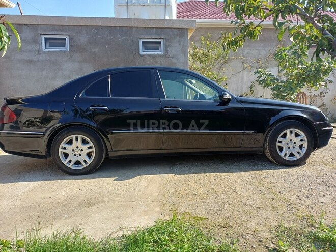 Mercedes E 200 2002, 357,000 km - 2.2 l - Bakı