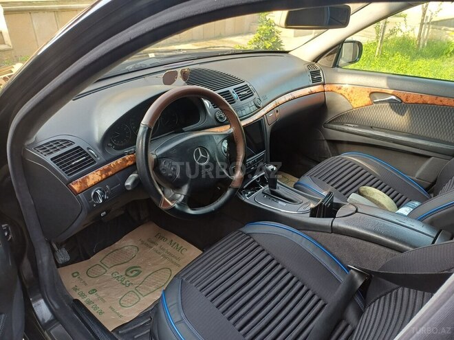 Mercedes E 200 2002, 357,000 km - 2.2 l - Bakı