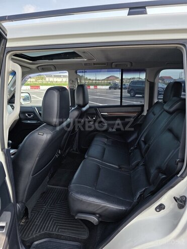 Mitsubishi Pajero 2008, 220,000 km - 3.0 l - Bakı