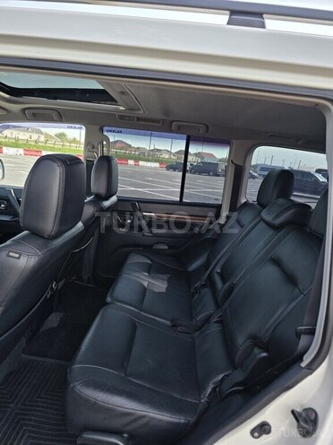 Mitsubishi Pajero 2008, 220,000 km - 3.0 l - Bakı