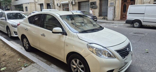 Nissan Sunny 2013, 214,500 km - 1.5 л - Bakı
