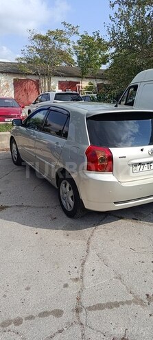 Toyota Corolla 2005, 284,860 km - 1.4 l - Bakı