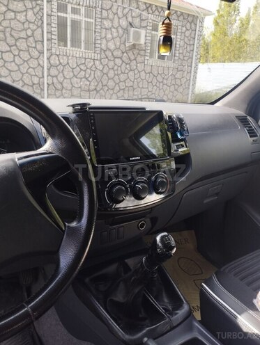 Toyota Hilux 2013, 226,000 km - 3.0 l - Naxçıvan