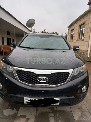 Kia Sorento 2010, 365,000 km - 2.0 l - Qusar