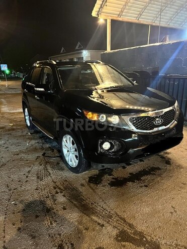 Kia Sorento 2010, 365,000 km - 2.0 l - Qusar