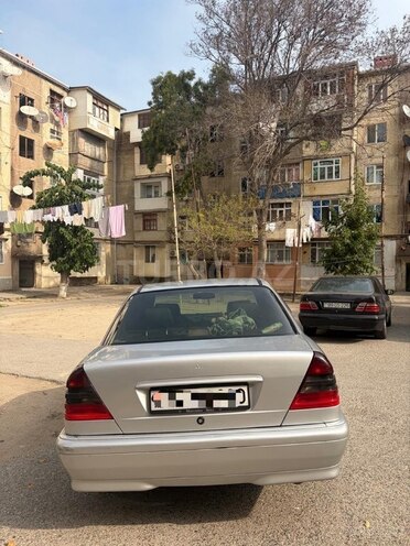 Mercedes C 240 2000, 470,000 km - 2.4 l - Sumqayıt