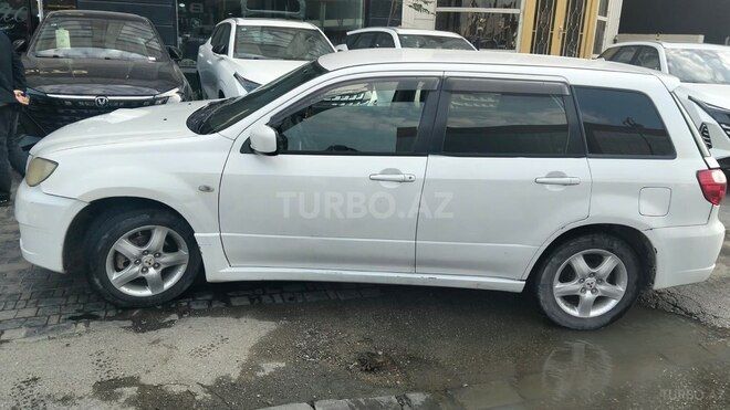 Mitsubishi Airtrek 2004, 698,000 km - 2.0 l - Bakı