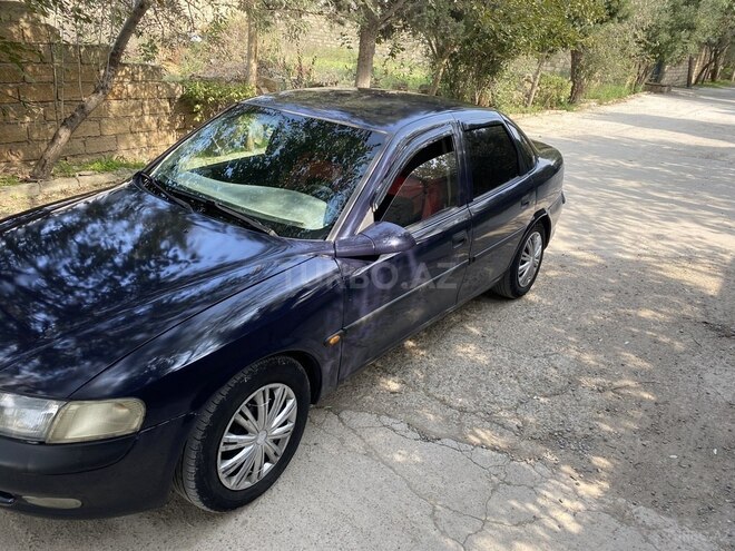 Opel Vectra 1995, 321,000 km - 1.8 l - Bakı