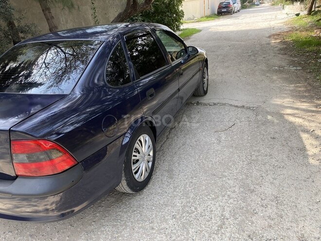 Opel Vectra 1995, 321,000 km - 1.8 l - Bakı