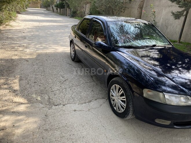 Opel Vectra 1995, 321,000 km - 1.8 l - Bakı