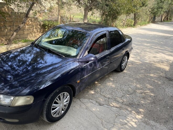 Opel Vectra 1995, 321,000 km - 1.8 l - Bakı