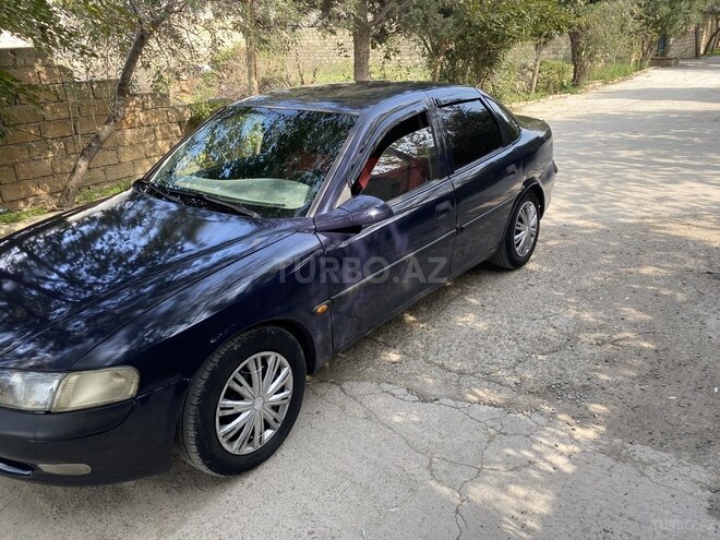 Opel Vectra 1995, 321,000 km - 1.8 l - Bakı