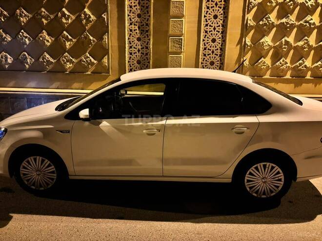 Volkswagen Polo 2019, 115,000 km - 1.6 l - Bakı