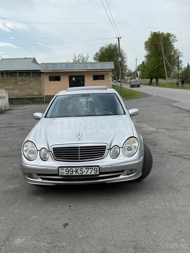 Mercedes E 320 2004, 307,000 km - 3.2 l - Qax
