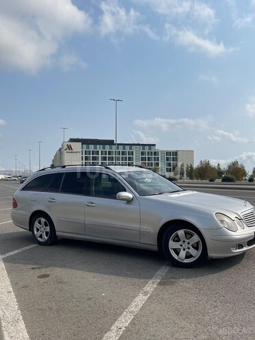 Mercedes E 220 2004, 700,000 km - 2.2 л - Bakı