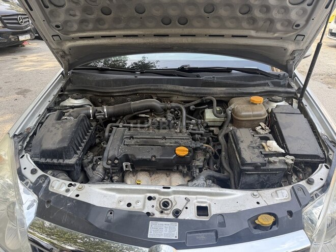 Opel Astra 2009, 300,000 km - 1.4 l - Bakı