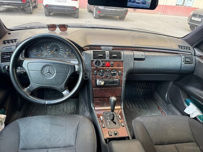 Mercedes E 200 1997, 380,500 km - 2.0 l - Bakı
