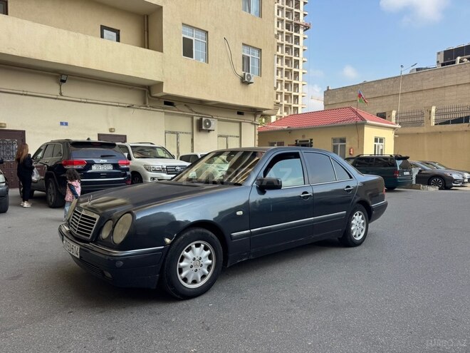 Mercedes E 200 1997, 380,500 km - 2.0 l - Bakı