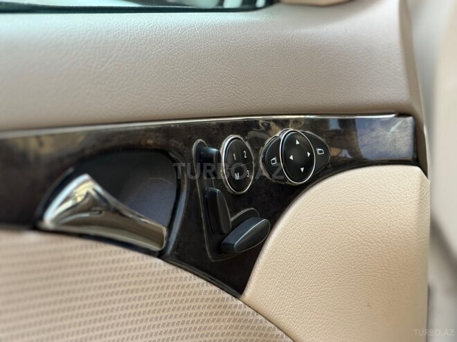 Mercedes E 240 2004, 212,000 km - 2.6 l - Bakı