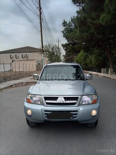 Mitsubishi Pajero 2006, 323,300 km - 3.8 l - Xırdalan