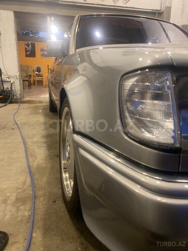 Mercedes 220 E 1994, 211,118 km - 2.2 л - Gəncə